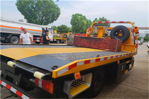 禹州附近拖车电话号码服务